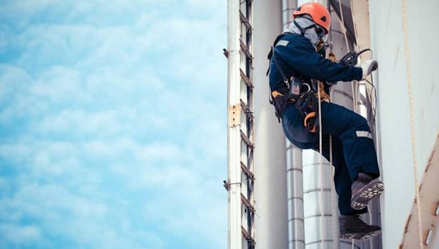 بهترین ابعاد و اندازه پیچ و رولپلاک های نما